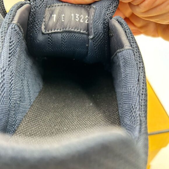 Men’s Fendi low top sneakers size 7, made in Italy - Picture 7 of 9